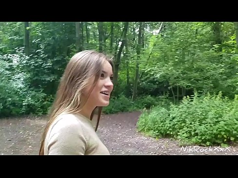 ❤️ Suxerinlle a Evelina que fodemos nun lugar público! Ela dixo que si. Entón fodiuna no cu e corme na súa boca. Entón ela cabreouse. ❤️ Vídeo anal en nós ❌