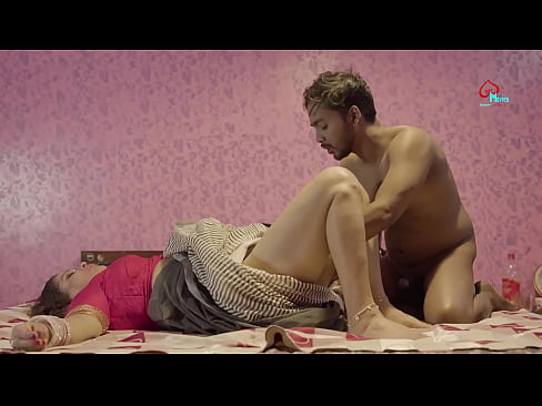 ❤️ serie web: quérote Daadi Ela ensinoulle a ter sexo cunha moza!!! ❤️ Vídeo anal en nós ❌