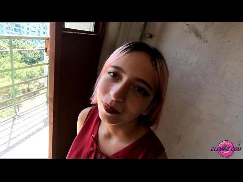❤️ Student Sensual chupa a un estraño no interior - Cum on his face ❤️ Vídeo anal en nós ❌